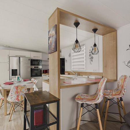 Joli Chalet Pour 6 - Domaine Avec Piscine Brétignolles-sur-Mer Dış mekan fotoğraf
